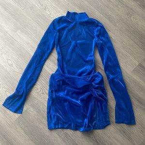 SOLADO Open Back Long Sleeve Bodysuit & Split Hem Skirt Set size medium blue